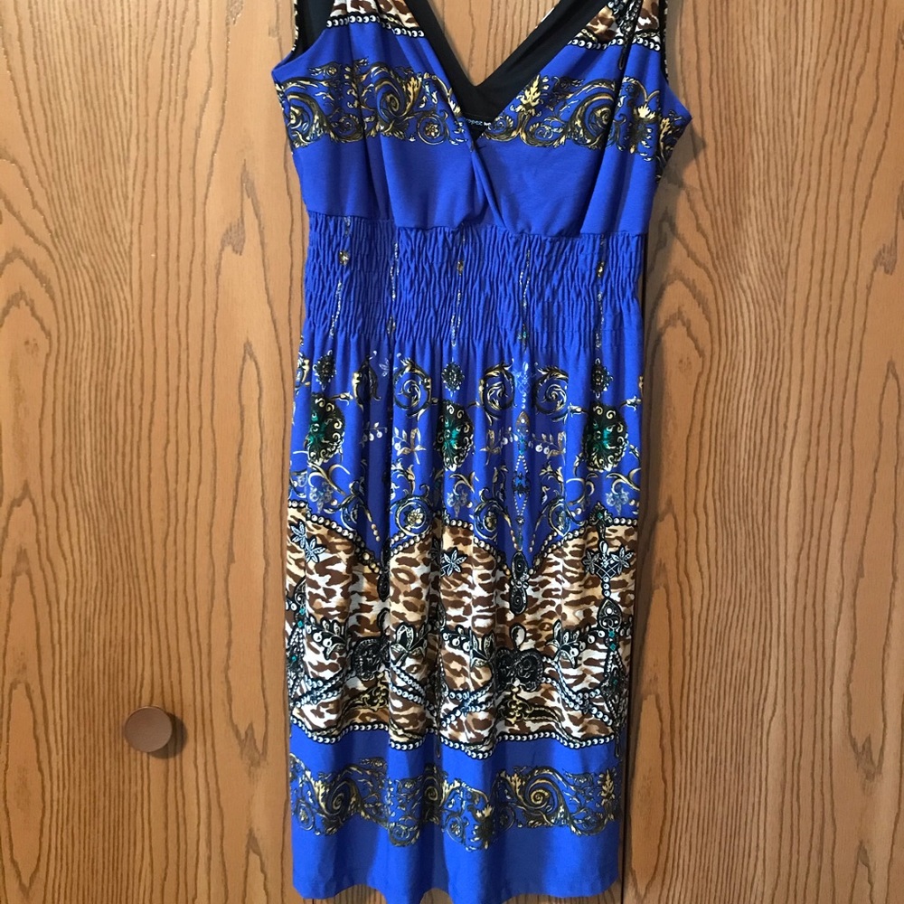 Saint tropez west  dress,size 8, Beautiful colors.